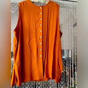 EXPRESIONS SLEEVELESS BUTTON DOWN BLOUSE